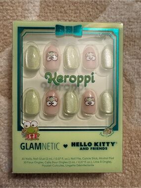 Keroppi x Hello Kitty Glamnetic Press-On Nails - Pale Green & Pink NIB